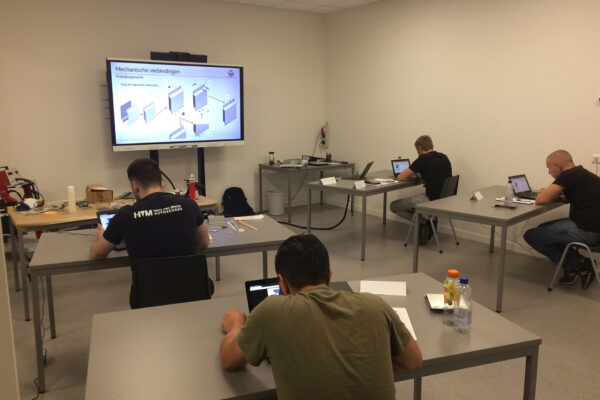 Structurele_Lijm_Mechanische_verbindingen_training_10